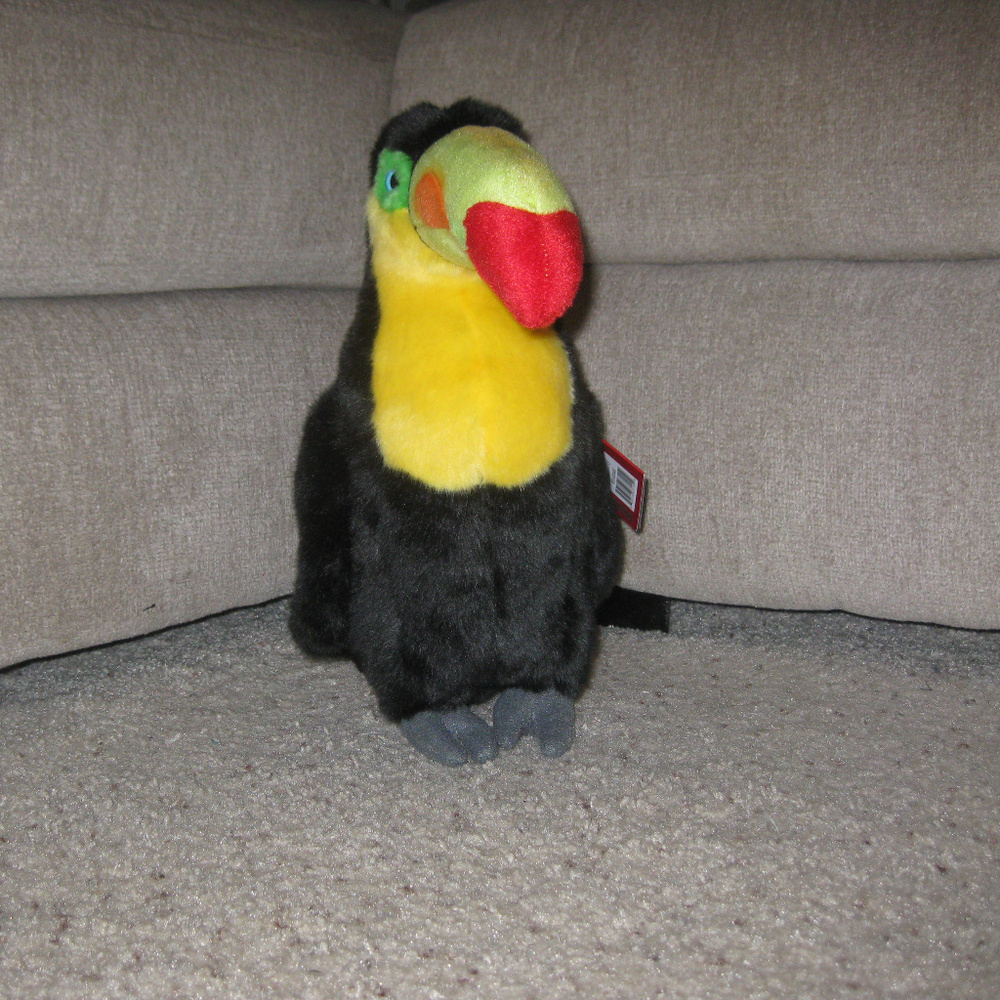 FAO Schwarz Toucan